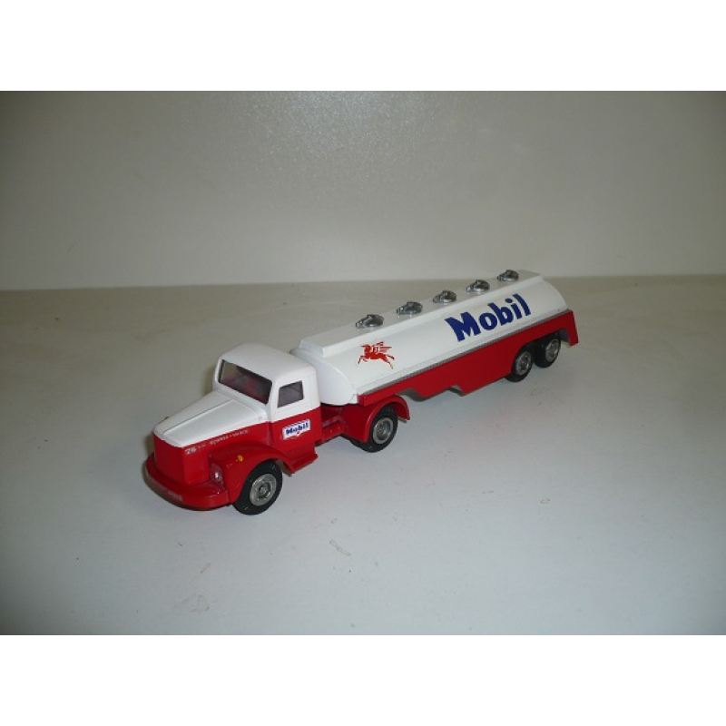 Tekno Denmark Scania Vabis Tanker MOBIL