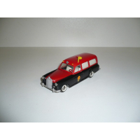 Tekno Denmark Mercedes Benz 220 SE Rádningskären R94 Ambulance Tekno Denmark Mercedes Benz 220 SE Rádningskären R94 Ambulance