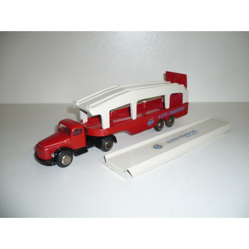 Tekno Denmark   Volvo  AUTO TRANSPORT  Red / Gray