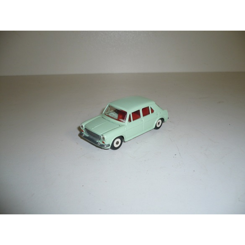 Tekno Denmark    Morris  1100  Marina  Green